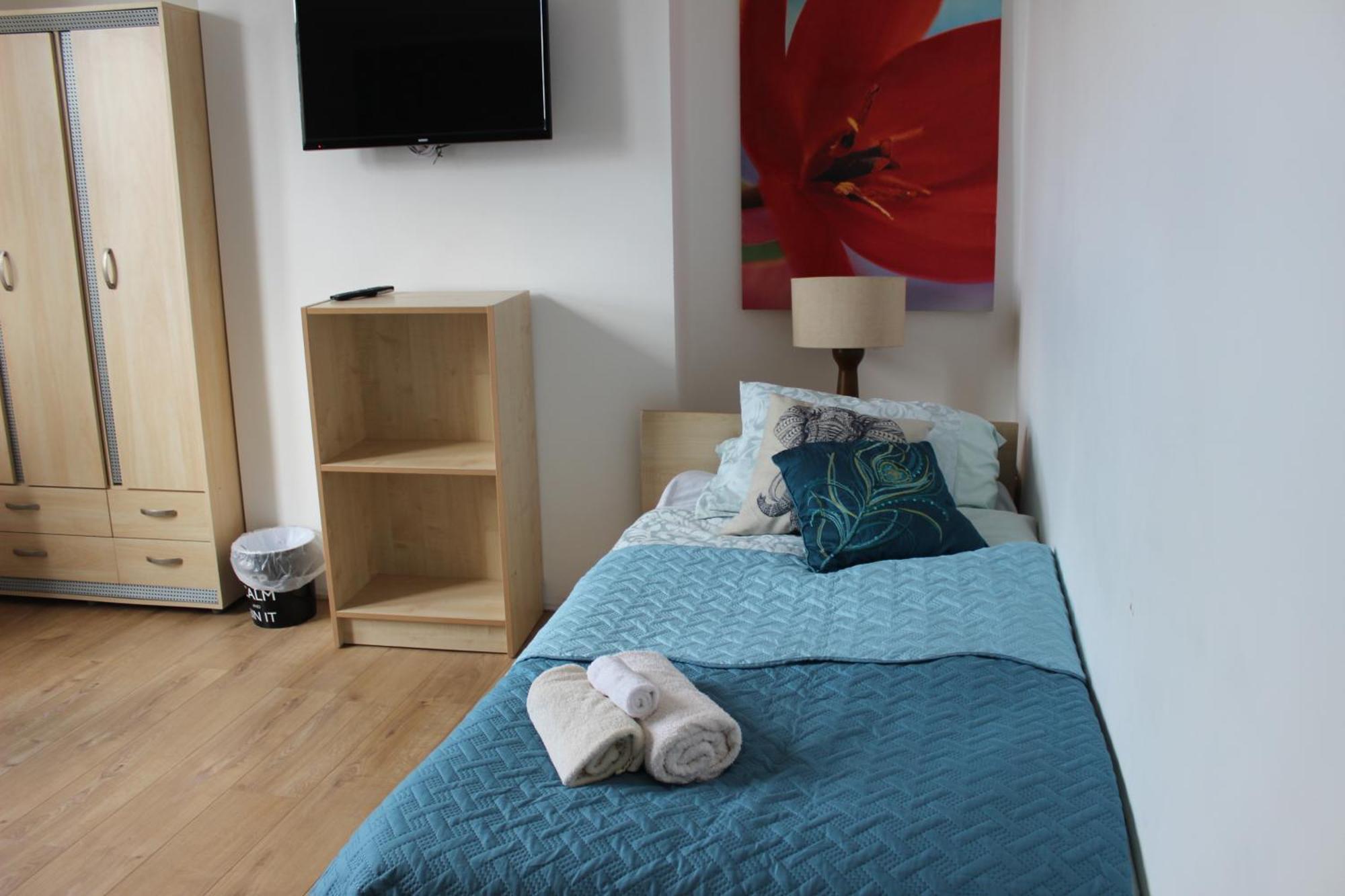 Mother-In-Law Guest House Hotel Leeds Leeds  Eksteriør billede